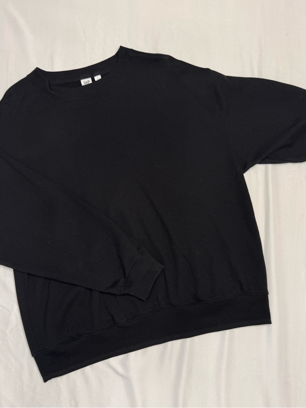 GAP Black Pullover Sweatshirt